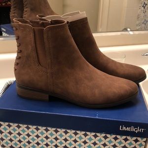 NWT Brown/Cognac booties